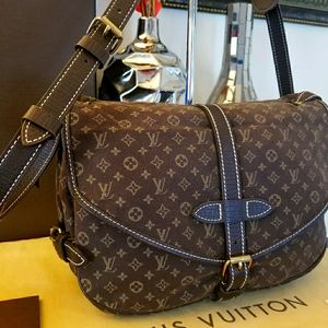❣SOLD!❣🎅 Louis Vuitton Samur mini lin crossbody
